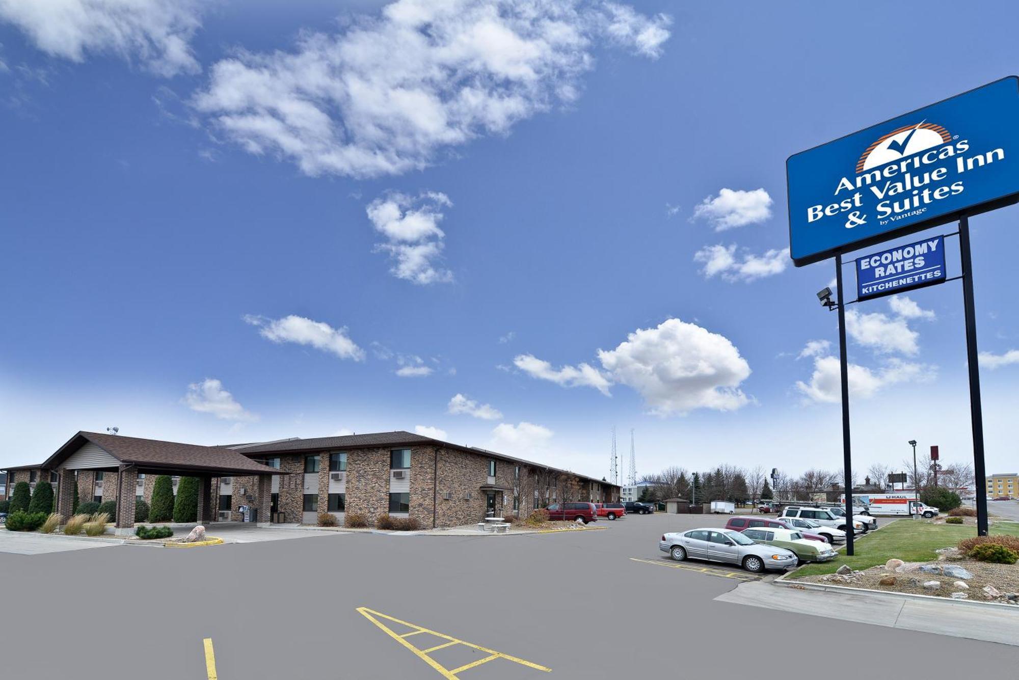 Americas Best Value Inn&Suites Bismarck Exterior foto