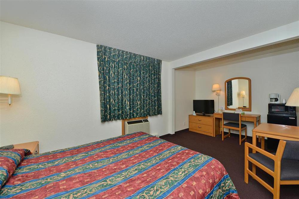 Americas Best Value Inn&Suites Bismarck Habitación foto